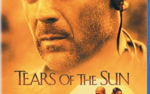 2003年美国7.3分动作战争片《太阳之泪》1080p.国英双语